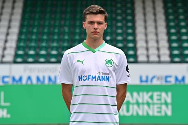 04 07 2023 SpVgg Greuther Fürth Kleeblatt Spielvereinigung 2 football Bundesliga season 2023 2024 photo appointment portrait appointment presentation press appointment single photo portrait portrait headshot Sidney Raebiger 6, SpVgg Greuther Fürth