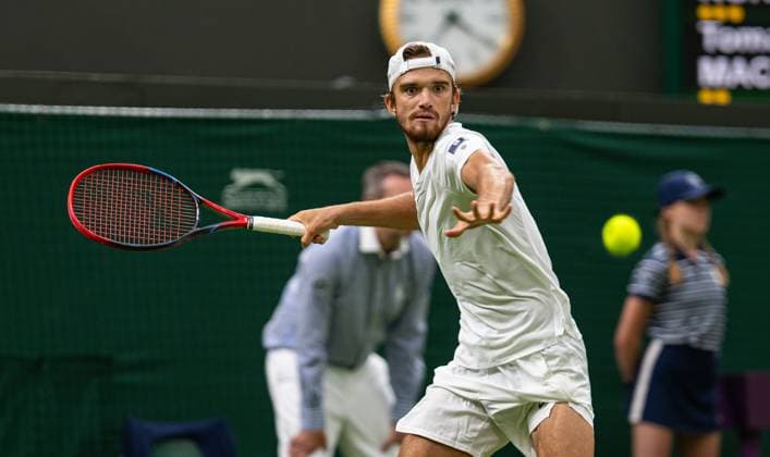 Tennis - Wimbledon Championship 2023 - Day 2 LONDON, ENGLAND - Tuesday, July 4, 2023: Tomas Machac (CZE) in action against Cameron Norrie (GBR) during the Gentlemen s Singles 1st Round match on Day Two of The Championships Wimbledon 2023 at the All England Lawn Tennis and Croquet Club. LONDON All England Lawn Tennis and Croq GREATER LONDON ENGLAND  Copyright: xKirstenxHolstx P2023-07-04-Wimbledon_Day_2-26