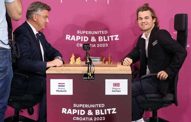 Bilder des Jahres 2023, Sport 07 Juli Sport Themen der Woche KW27 Sport Bilder des Tages Croatia Grand Chess Tour Rapid & Blitz Prime Minister of the Republic of Croatia Andrej Plenkovic plays chess with Magnus Carlsen, the best chess player in the world during the ceremonial opening of the Croatia Grand Chess Tour Rapid & Blitz chess tournament at the Westin Hotel in Zagreb, Croatia on July 4, 2023. JuricaxGaloic PIXSELL