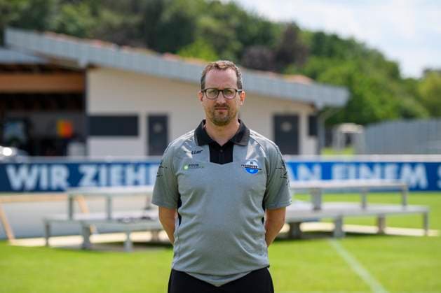 Physiotherapist Jörg Liebeck SC Paderborn 07 2 BL, Porträttermin 2023 2024, Copyright: xNeundorf Kirchner-Mediax