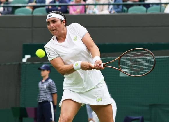 TENNIS - Wimbledon 2023 LONDON,ENGLAND,05.JUL.23 - TENNIS - ATP, Tennis Herren World Tour, Wimbledon, Grand Slam. Image shows Ons Jabeur (TUN).  GEPAxpictures xAlanxGrieves