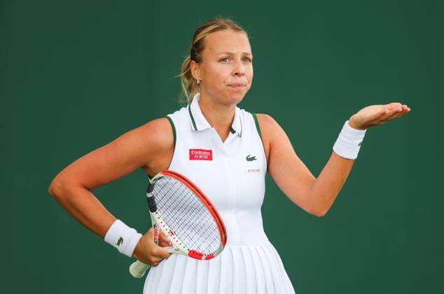 Mandatory Credit: Photo by Ella Ling Shutterstock (13995906h) Anett Kontaveit during her first round match. The 27-year-old Estonian player has announced that she will retire after the tournament due to a back injury. Wimbledon Tennis Championships, Day 3, The All England Lawn Tennis and Croquet Club, London, UK - 05 Jul 2023 Wimbledon Tennis Championships, Day 3, The All England Lawn Tennis and Croquet Club, London, UK - 05 Jul 2023  Copyright: xEllaxLing Shutterstockx 13995906h
