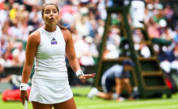 Mandatory Credit: Photo by Simon Dael Shutterstock (13995914bw) Jodie Burrage Wimbledon Tennis Championships, Day 3, The All England Lawn Tennis and Croquet Club, London, UK - 05 Jul 2023 Wimbledon Tennis Championships, Day 3, The All England Lawn Tennis and Croquet Club, London, UK - 05 Jul 2023  Copyright: xSimonxDael Shutterstockx 13995914bw