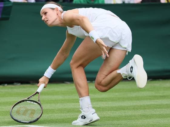Belgian Greet Minnen pictured in action during a tennis match against Latvian Ostapenko, in the first round of the Women s Singles at the 2023 Wimbledon grand slam tennis tournament at the All England Tennis Club, in south-west London, Britain, Wednesday 05 July 2023. BENOITxDOPPAGNE  x70135263x