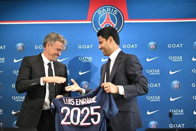Bilder des Jahres 2023, Sport 07 Juli Sport Themen der Woche KW27 Sport Bilder des Tages Presentation Of The New PSG Coach Luis Enrique - Poissy New coach of PSG Luis Enrique and President of PSG Nasser Al-Khelaifi during the press conference, PK, Pressekonferenz for the presentation of the new coach, on July 5, 2023 at the PSG Campus in Poissy, France. Photo by Eliot Blondet ABACAPRESS.COM Paris France  Copyright: xBlondetxEliot ABACAx 859652_023 BlondetxEliot ABACAx 859652_023
