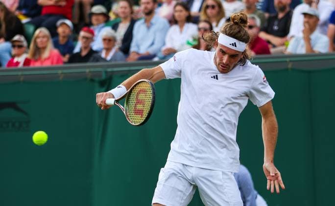 Mandatory Credit: Photo by Ella Ling Shutterstock (13995906al) Stefanos Tsitsipas Wimbledon Tennis Championships, Day 3, The All England Lawn Tennis and Croquet Club, London, UK - 05 Jul 2023 Wimbledon Tennis Championships, Day 3, The All England Lawn Tennis and Croquet Club, London, UK - 05 Jul 2023  Copyright: xEllaxLing Shutterstockx 13995906al