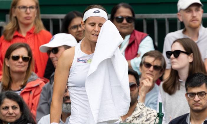 Belgian Greet Minnen looks dejected during the match between Belgian Minnen and Latvian Ostapenko, in the Women s Singles First Round, at the 2023 Wimbledon grand slam tennis tournament at the All England Tennis Club, in south-west London, Britain, Wednesday 05 July 2023. BENOITxDOPPAGNE  x70141723x