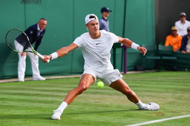 Mandatory Credit: Photo by Ella Ling Shutterstock (13995906az) Holger Rune Wimbledon Tennis Championships, Day 3, The All England Lawn Tennis and Croquet Club, London, UK - 05 Jul 2023 Wimbledon Tennis Championships, Day 3, The All England Lawn Tennis and Croquet Club, London, UK - 05 Jul 2023  Copyright: xEllaxLing Shutterstockx 13995906az