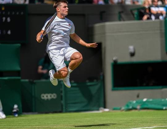 Tennis - Wimbledon Championship 2023 - Day 3 LONDON, ENGLAND - Wednesday, July 5, 2023: Arthur Fery (GBR) in action against Daniil Medvedev (RUS) during the Gentlemen s Singles 1st Round match on Day Three of The Championships Wimbledon 2023 at the All England Lawn Tennis and Croquet Club. LONDON All England Lawn Tennis and Croq GREATER LONDON ENGLAND  Copyright: xKirstenxHolstx P2023-07-05-Wimbledon_Day_3-9