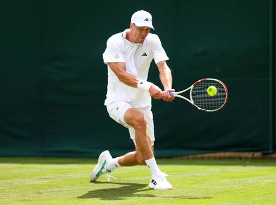 Mandatory Credit: Photo by Simon Dael Shutterstock (13995920m) Jan Choinski during his second round match Wimbledon Tennis Championships, Day 4, The All England Lawn Tennis and Croquet Club, London, UK - 06 Jul 2023 Wimbledon Tennis Championships, Day 4, The All England Lawn Tennis and Croquet Club, London, UK - 06 Jul 2023  Copyright: xSimonxDael Shutterstockx 13995920m