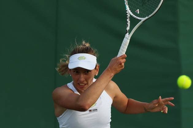 Great Britain, London, All England Lawn Tennis Club, The Championships Wimbledon 2023 - DAY 4- 06 07 2023 Belgian player Elise Mertens (BEL) pictured during her second round against Elina Svitolina (UKR) in London , All England Lawn Tennis Club at The Championships Wimbledon 2023 The Championships Wimbledon 2023- DAY 4- 06 07 2023 PhotoNews Panoramic 