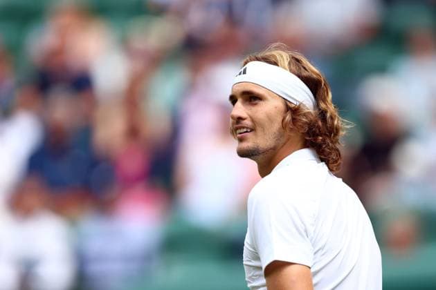 Mandatory Credit: Photo by Simon Dael Shutterstock (13995920bc) Alexander Zverev during his first round match Wimbledon Tennis Championships, Day 4, The All England Lawn Tennis and Croquet Club, London, UK - 06 Jul 2023 Wimbledon Tennis Championships, Day 4, The All England Lawn Tennis and Croquet Club, London, UK - 06 Jul 2023  Copyright: xSimonxDael Shutterstockx 13995920bc