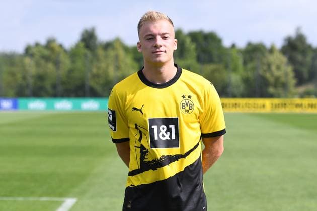 Borussia Dortmund II 3 Liga, port date 2023 2024 Dennis Lütke Frie Borussia Dortmund II 3 Liga, port date 2023 2024 xRx