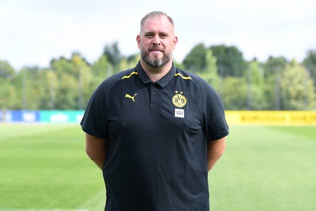 Borussia Dortmund II 3 Liga, port date 2023 2024 Physiotherapist Daniel Zolinski Borussia Dortmund II 3 Liga, port date 2023 2024 xRx