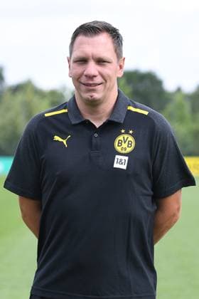 Borussia Dortmund II 3 Liga, port date 2023 2024 Physiotherapist Daniel Zolinski Borussia Dortmund II 3 Liga, port date 2023 2024 xRx