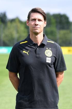 Borussia Dortmund II 3 Liga, port date 2023 2024 Athletic trainer Benjamin Schüssler Borussia Dortmund II 3 Liga, port date 2023 2024 xRx