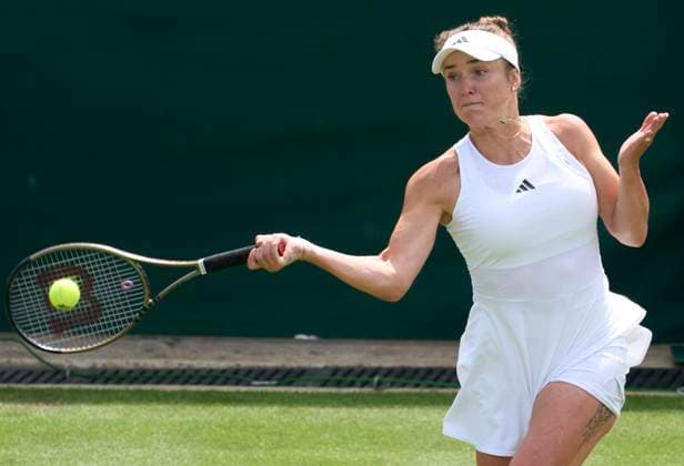 at the 2023 Wimbledon Championships Elina Svitolina (UKR) plays a forehand shot during her second round match on Day Four at the 2023 Wimbledon Championships at the All England Club, London, United Kingdom,, Credit:Peter van den Berg Avalon United Kingdom, England, London, All England Lawn Tennis and Croquet Club  Copyright: xPeterxvanxdenxBergx xAvalonx 0787559463