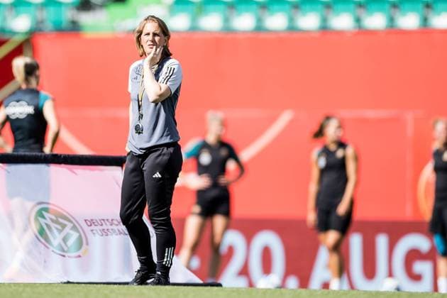 Final training DFB women 06 07 2023 Britta Carlson assistant coach Germany Final training DFB women, Fuerth, Sportpark Ronhof Thomas Sommer Copyright: xBEAUTIFULxSPORTS Wunderlx