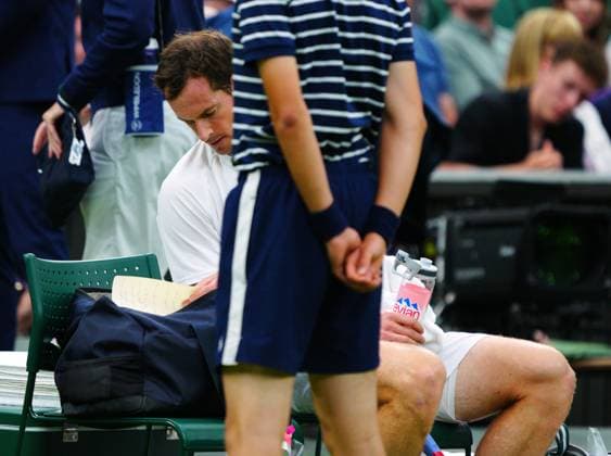 Mandatory Credit: Photo by Javier Garcia Shutterstock (13995919hi) Andy Murray referring to notes in his bag during his second round match Wimbledon Tennis Championships, Day 4, The All England Lawn Tennis and Croquet Club, London, UK - 06 Jul 2023 Wimbledon Tennis Championships, Day 4, The All England Lawn Tennis and Croquet Club, London, UK - 06 Jul 2023  Copyright: xJavierxGarcia Shutterstockx 13995919hi