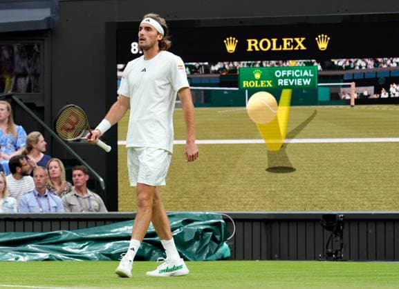 Mandatory Credit: Photo by Dave Shopland Shutterstock (13995918bz) Stefanos Tsitsipas during his second round match Wimbledon Tennis Championships, Day 4, The All England Lawn Tennis and Croquet Club, London, UK - 06 Jul 2023 Wimbledon Tennis Championships, Day 4, The All England Lawn Tennis and Croquet Club, London, UK - 06 Jul 2023  Copyright: xDavexShopland Shutterstockx 13995918bz