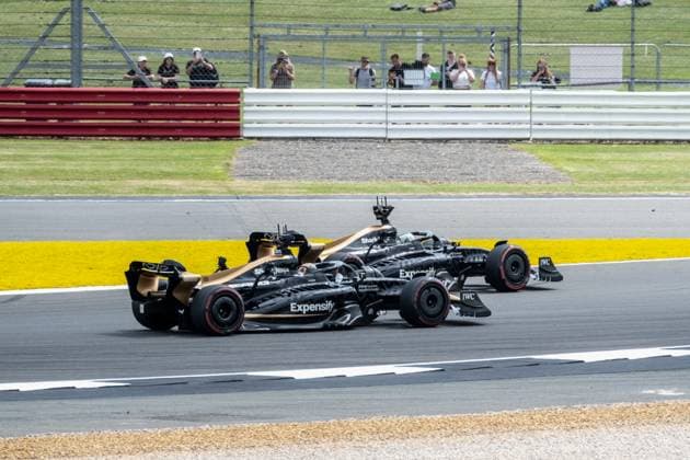 Brad Pitt, Damson Idris, Actor, APXGP British Grand Prix, Silverstone, Motorsport, Formula 1, 06 07 2023 British Grand Prix, Silverstone, Motorsport, Formula 1, 06 07 2023 Towcester. Copyright: xEibner-Pressefoto MarkoxKnabx EP_EER