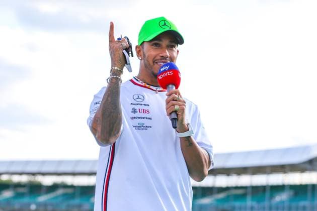 FORMULA 1 ARAMCO BRITISH GRAND PRIX 2023, 06 07 2023 Lewis Hamilton 44 (GBR), Mercedes AMG Petronas W14 media interview sky sports gesture during the FORMULA 1 ARAMCO BRITISH GRAND PRIX 2023 at Silverstone Circuit, Silverstone, United Kingdom on 6 July 2023 Editorial Use Only Copyright: xPhilxDuncanx ESM-0742-0008