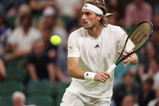 6th July 2023; All England Lawn Tennis and Croquet Club, London, England: Wimbledon Tennis Tournament; Men s singles match, Andy Murray versus Stefanos Tsitsipas;  ActionPlus12527884 ShaunxBrooks