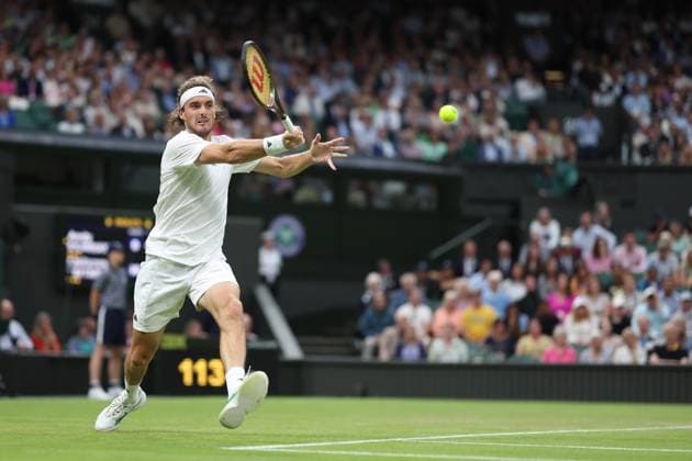 Stefanos Tsitsipas (Gre) with Andy Murray (GB) during the 2023 Wimbledon Championships on July 6, 2023 at All England Lawn Tennis & Croquet Club in Wimbledon, England  Copyright: xAntoinexCouvercelle DPPI IPAxSpox xIPAxSportx 0 IPA_IPA39090949