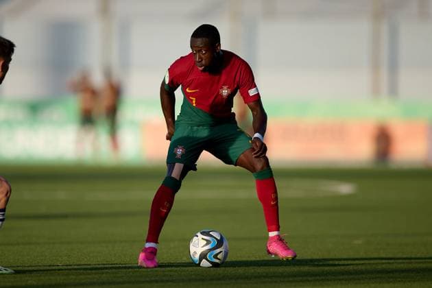 TA™QALI, MALTA JULY 6: Portugal Under-19 national soccer player Carlos Borges controls the ball during the UEFA European Under-19 Championship 2022 23 Group A match between Portugal and Italy at the Centenary Stadium on July 6, 2023, in Ta™ Qali, Malta. UEFA European Under-19 Championship 2022 23 Final Tournament in Malta UEFA_U19_2023