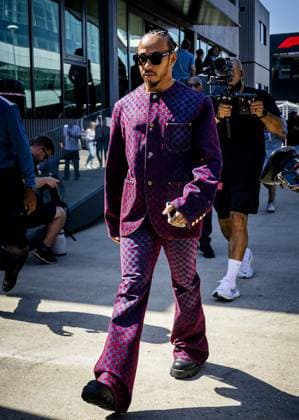 SILVERSTONE - Lewis Hamilton (Mercedes) arrives ahead of 1st Free Practice for the British Grand Prix. ANP SEM VAN DER WAL F1 Grand Prix of Great Britain - Practice 2023 xVIxANPxSportx xxANPxIVx 473193371 originalFilename: 473193371.jpg