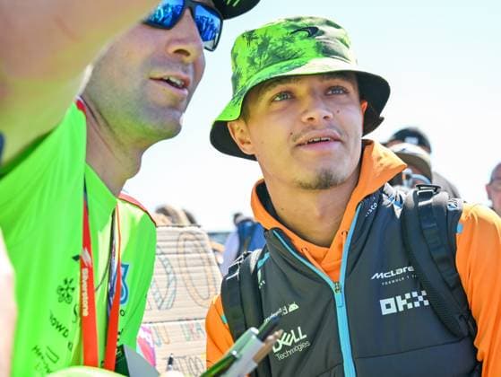 Formula 1 Lenovo British Grand Prix Lando Norris signs autographs for fans as he arrives in the Paddock on practice day during the Formula 1 Aramco British Grand Prix at Silverstone, Towcester, Northamptonshire, UK on July 07 2023. Lee Floyd, Credit:Lee Floyd Avalon UK, Northamptonshire, Towcester, Silverstone  Copyright: xLeexFloydx xAvalonx 0787697460
