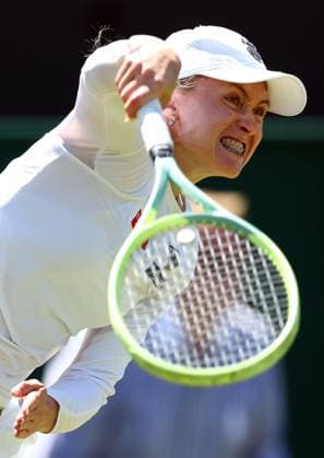 Mandatory Credit: Photo by Simon Dael Shutterstock (13995929af) Aliaksandra Sasnovich during her second round match Wimbledon Tennis Championships, Day 5, The All England Lawn Tennis and Croquet Club, London, UK - 07 Jul 2023 Wimbledon Tennis Championships, Day 5, The All England Lawn Tennis and Croquet Club, London, UK - 07 Jul 2023  Copyright: xSimonxDael Shutterstockx 13995929af