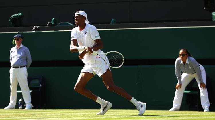 Mandatory Credit: Photo by Ella Ling Shutterstock (13995924as) Christopher Eubanks in action against Cameron Norrie Wimbledon Tennis Championships, Day 5, The All England Lawn Tennis and Croquet Club, London, UK - 07 Jul 2023 Wimbledon Tennis Championships, Day 5, The All England Lawn Tennis and Croquet Club, London, UK - 07 Jul 2023  Copyright: xEllaxLing Shutterstockx 13995924as