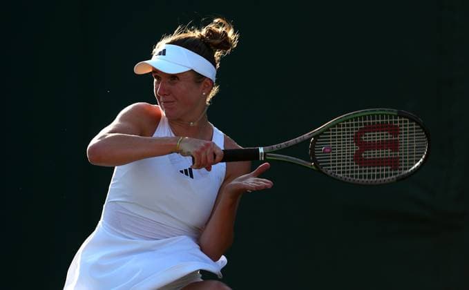 Mandatory Credit: Photo by Ella Ling Shutterstock (13995924ee) Elina Svitolina in action during their match against Sofia Kenin Wimbledon Tennis Championships, Day 5, The All England Lawn Tennis and Croquet Club, London, UK - 07 Jul 2023 Wimbledon Tennis Championships, Day 5, The All England Lawn Tennis and Croquet Club, London, UK - 07 Jul 2023  Copyright: xEllaxLing Shutterstockx 13995924ee