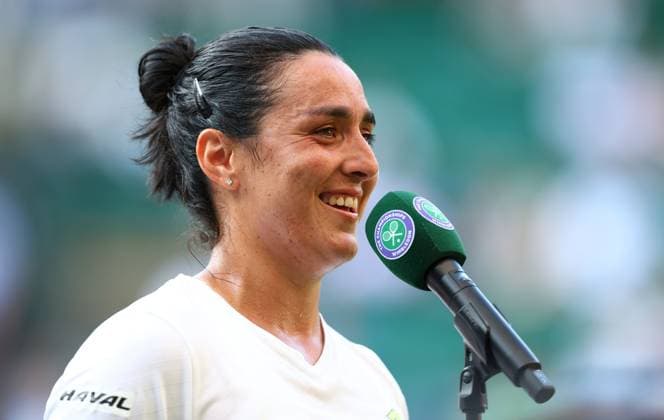 Mandatory Credit: Photo by Simon Dael Shutterstock (13995929fm) Ons Jabeur is interviewed after their match vs Zhuoxuan Bai Wimbledon Tennis Championships, Day 5, The All England Lawn Tennis and Croquet Club, London, UK - 07 Jul 2023 Wimbledon Tennis Championships, Day 5, The All England Lawn Tennis and Croquet Club, London, UK - 07 Jul 2023  Copyright: xSimonxDael Shutterstockx 13995929fm