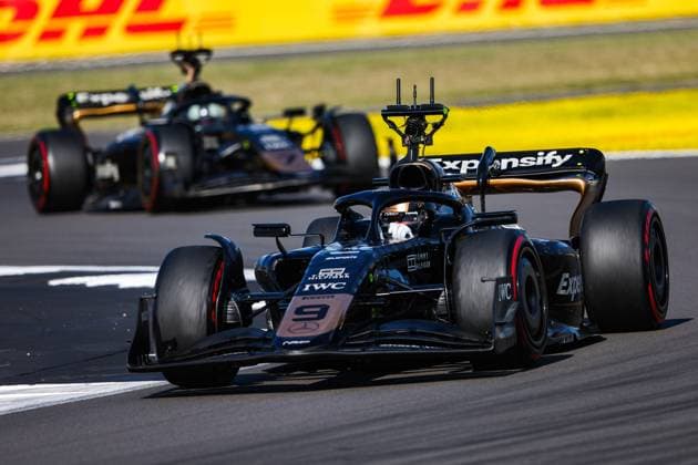 09 PEARCE Joshua, Modified F2 car prepared by Mercedes Applied Science and Carlin for the fictional Apex APXGP team in the F1 movie by Apple Studios Bruckheimer Films, action with onboard film cameras during the 2023 Formula 1 Aramco British Grand Prix, 10th round of the 2023 Formula One World Championship, WM, Weltmeisterschaft from July 7 to 9, 2023 on the Silverstone Circuit, in Silverstone, United Kingdom - F1 - BRITISH GRAND PRIX 2023 DPPI Panoramic  00123024_AV3_4080 