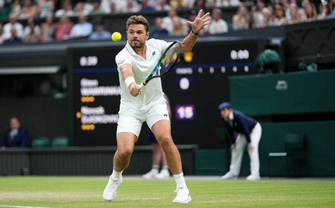 Sport Themen der Woche KW27 Sport Bilder des Tages Mandatory Credit: Photo by Dave Shopland Shutterstock (13995926z) Stan Wawrinka in action against Novak Djokovic Wimbledon Tennis Championships, Day 5, The All England Lawn Tennis and Croquet Club, London, UK - 07 Jul 2023 Wimbledon Tennis Championships, Day 5, The All England Lawn Tennis and Croquet Club, London, UK - 07 Jul 2023  Copyright: xDavexShopland Shutterstockx 13995926z