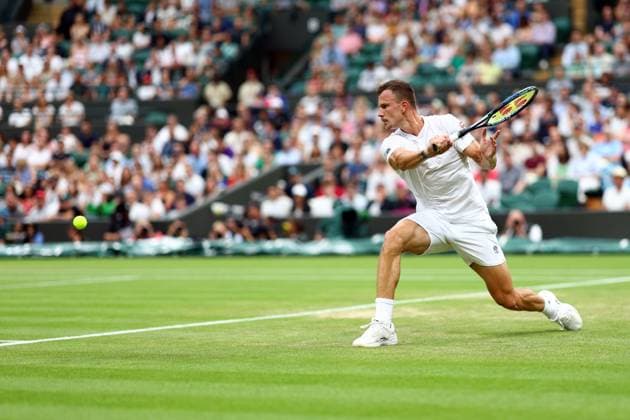 Mandatory Credit: Photo by Simon Dael Shutterstock (14001530an) Marton Fucsovics during his third round match Wimbledon Tennis Championships, Day 6, The All England Lawn Tennis and Croquet Club, London, UK - 08 Jul 2023 Wimbledon Tennis Championships, Day 6, The All England Lawn Tennis and Croquet Club, London, UK - 08 Jul 2023  Copyright: xSimonxDael Shutterstockx 14001530an