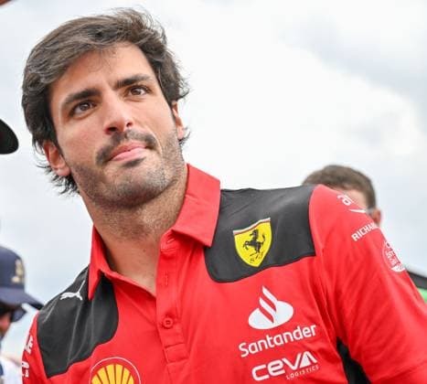 Formula 1 Lenovo British Grand Prix Carlos Sainz, Ferrari, arrives at the Paddock during the Formula 1 Aramco British Grand Prix at Silverstone, Towcester, Northamptonshire, UK on July 08 2023. Lee Floyd, Credit:Lee Floyd Avalon UK, Northamptonshire, Towcester, Silverstone  Copyright: xLeexFloydx xAvalonx 0787905168