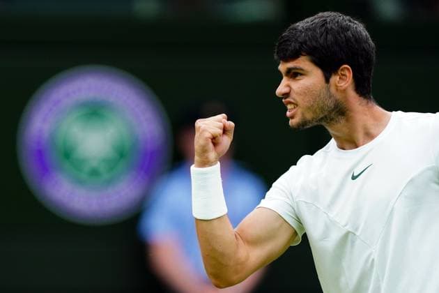 Mandatory Credit: Photo by Javier Garcia Shutterstock (14001532bh) Carlos Alcaraz during his third round match Wimbledon Tennis Championships, Day 6, The All England Lawn Tennis and Croquet Club, London, UK - 08 Jul 2023 Wimbledon Tennis Championships, Day 6, The All England Lawn Tennis and Croquet Club, London, UK - 08 Jul 2023  Copyright: xJavierxGarcia Shutterstockx 14001532bh