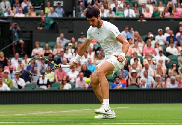 Mandatory Credit: Photo by Ella Ling Shutterstock (14001529aq) Carlos Alcaraz during his third round match Wimbledon Tennis Championships, Day 6, The All England Lawn Tennis and Croquet Club, London, UK - 08 Jul 2023 Wimbledon Tennis Championships, Day 6, The All England Lawn Tennis and Croquet Club, London, UK - 08 Jul 2023  Copyright: xEllaxLing Shutterstockx 14001529aq
