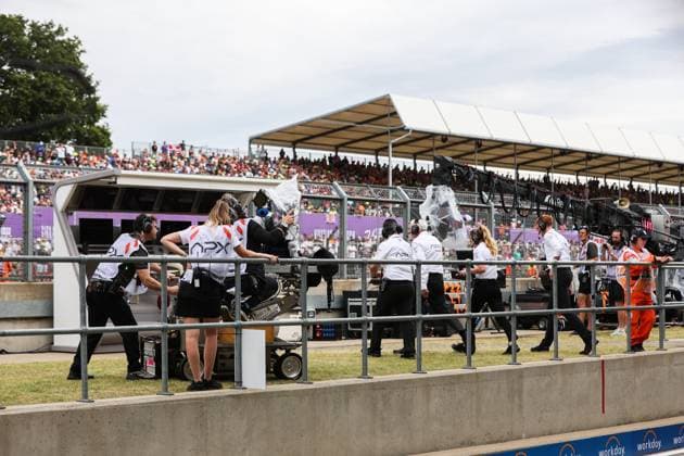 APEX APXGP backstage of the Team crew filming on the pitwall for the F1 movie by Apple Studios Bruckheimer Films during the 2023 Formula 1 Aramco British Grand Prix, 10th round of the 2023 Formula One World Championship, WM, Weltmeisterschaft from July 7 to 9, 2023 on the Silverstone Circuit, in Silverstone, United Kingdom - F1 - BRITISH GRAND PRIX 2023 DPPI Panoramic  00123024_AV6_4508 