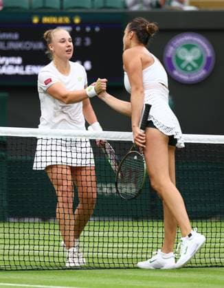 Mandatory Credit: Photo by Simon Dael Shutterstock (14001530eg) Aryna Sabalenka celebrates winning her third round match against Anna Blinkova Wimbledon Tennis Championships, Day 6, The All England Lawn Tennis and Croquet Club, London, UK - 08 Jul 2023 Wimbledon Tennis Championships, Day 6, The All England Lawn Tennis and Croquet Club, London, UK - 08 Jul 2023  Copyright: xSimonxDael Shutterstockx 14001530eg