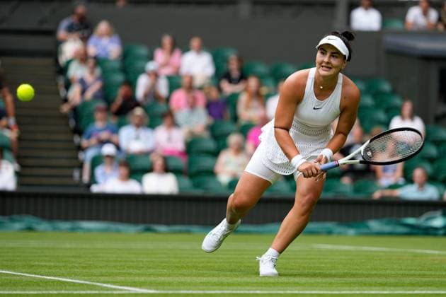 Mandatory Credit: Photo by Dave Shopland Shutterstock (14001531dt) Bianca Andreescu during her third round match Wimbledon Tennis Championships, Day 6, The All England Lawn Tennis and Croquet Club, London, UK - 08 Jul 2023 Wimbledon Tennis Championships, Day 6, The All England Lawn Tennis and Croquet Club, London, UK - 08 Jul 2023  Copyright: xDavexShopland Shutterstockx 14001531dt