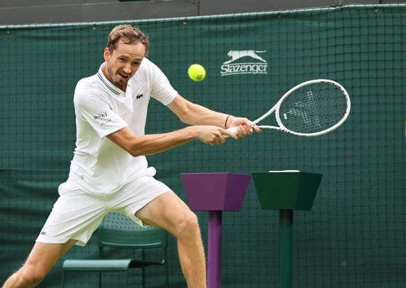 TENNIS - Wimbledon 2023 LONDON,ENGLAND,08.JUL.23 - TENNIS - ATP, Tennis Herren World Tour, Wimbledon, Grand Slam. Image shows Daniil Medvedev (RUS).  GEPAxpictures xAlanxGrieves