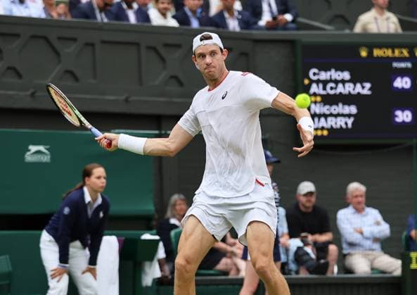 TENNIS - Wimbledon 2023 LONDON,ENGLAND,08.JUL.23 - TENNIS - ATP, Tennis Herren World Tour, Wimbledon, Grand Slam. Image shows Nicolas Jarry (CHI).  GEPAxpictures xAlanxGrieves