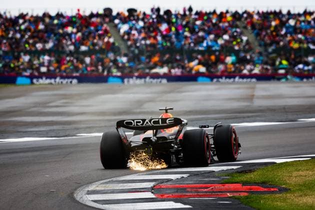01 VERSTAPPEN Max (nld), Red Bull Racing RB19, action during the 2023 Formula 1 Aramco British Grand Prix, 10th round of the 2023 Formula One World Championship, WM, Weltmeisterschaft from July 7 to 9, 2023 on the Silverstone Circuit, in Silverstone, United Kingdom - F1 - BRITISH GRAND PRIX 2023 DPPI Panoramic  00123024_AV3_5798 