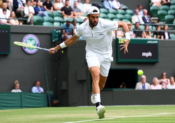 Mandatory Credit: Photo by Simon Dael Shutterstock (14001530ex) Matteo Berrettini during his third round match Wimbledon Tennis Championships, Day 6, The All England Lawn Tennis and Croquet Club, London, UK - 08 Jul 2023 Wimbledon Tennis Championships, Day 6, The All England Lawn Tennis and Croquet Club, London, UK - 08 Jul 2023  Copyright: xSimonxDael Shutterstockx 14001530ex