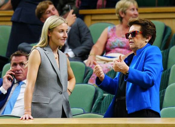 Mandatory Credit: Photo by Javier Garcia Shutterstock (14001532hj) Leah Williamson chatting with Billie Jean King in the Royal Box on Centre Court Wimbledon Tennis Championships, Day 6, The All England Lawn Tennis and Croquet Club, London, UK - 08 Jul 2023 Wimbledon Tennis Championships, Day 6, The All England Lawn Tennis and Croquet Club, London, UK - 08 Jul 2023  Copyright: xJavierxGarcia Shutterstockx 14001532hj