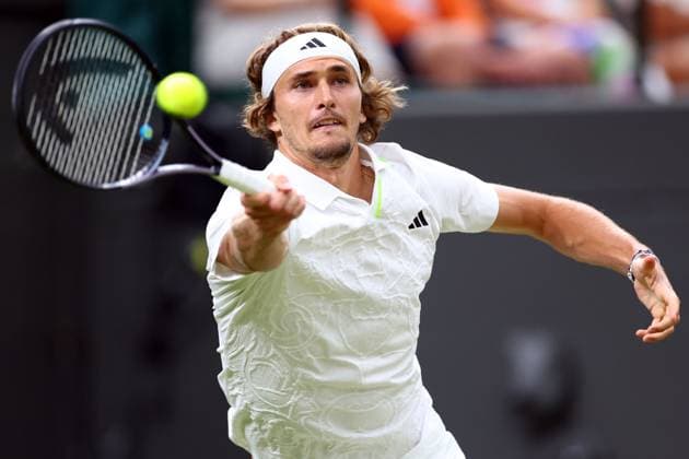 Mandatory Credit: Photo by Simon Dael Shutterstock (14001530fo) Alexander Zverev during his third round match Wimbledon Tennis Championships, Day 6, The All England Lawn Tennis and Croquet Club, London, UK - 08 Jul 2023 Wimbledon Tennis Championships, Day 6, The All England Lawn Tennis and Croquet Club, London, UK - 08 Jul 2023  Copyright: xSimonxDael Shutterstockx 14001530fo